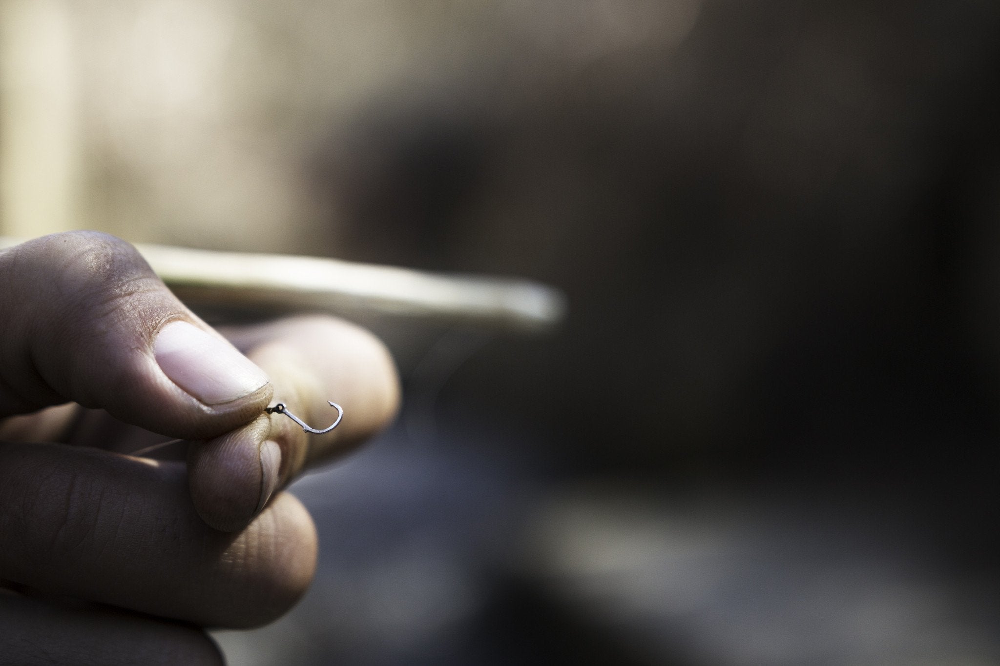 READYMAN Survival Card weighs under 12 grams for lightweight carry.