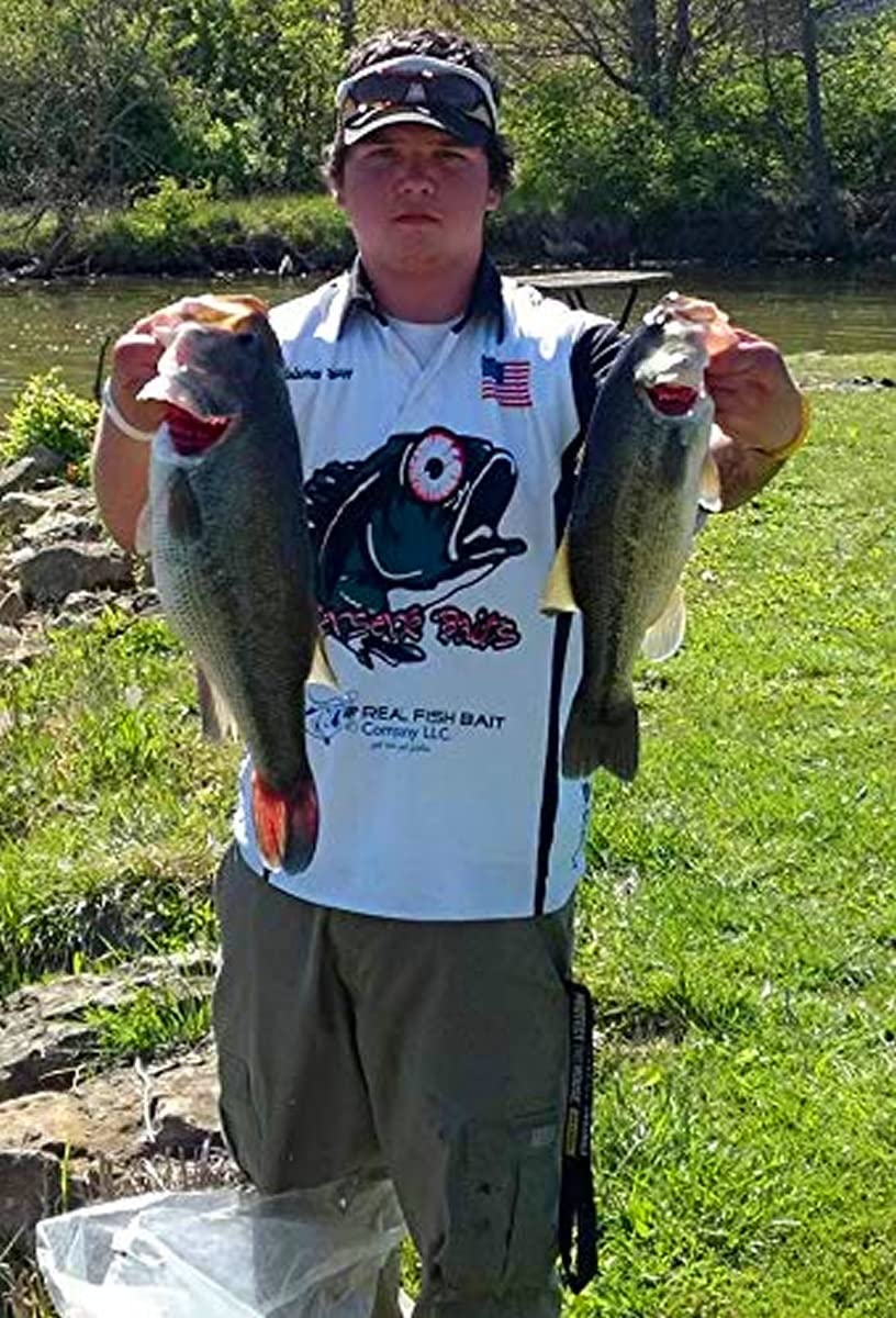 REAL FISH swimbait-style hook 4-0 suitable for larger plastics