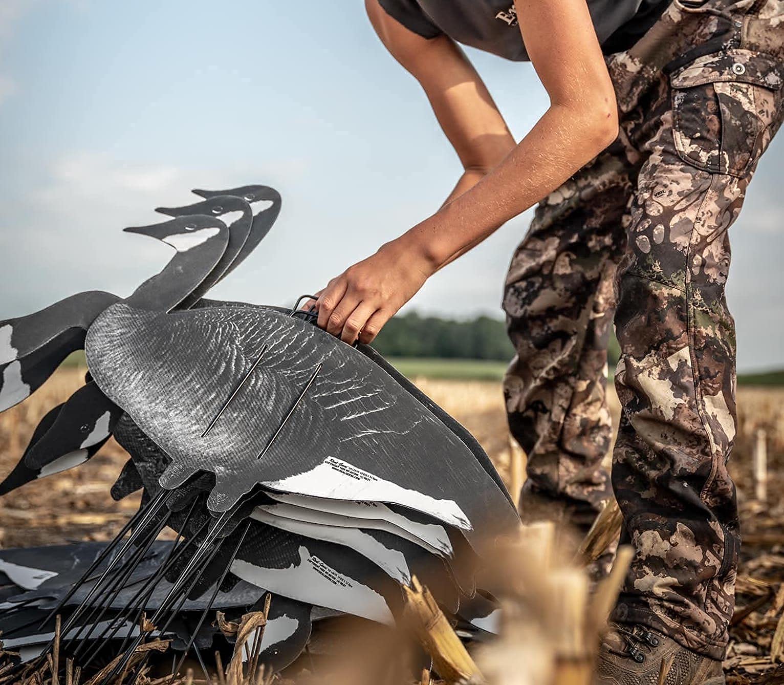 Real-Geese Shadow Series durable decoy with adjustable metal stake for windy conditions