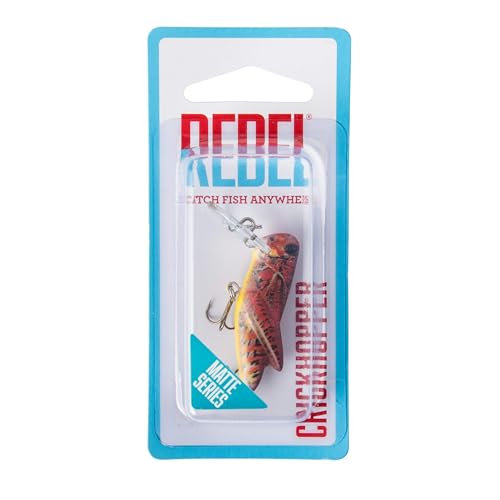 Rebel Lures Crickhopper waking crankbait in water creates lifelike pursuit