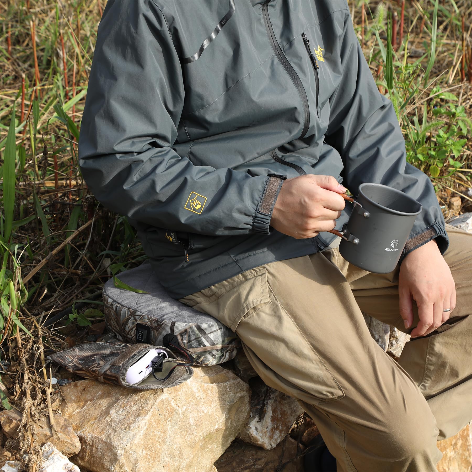 REDCAMP compact design fits a transportable hiking kit