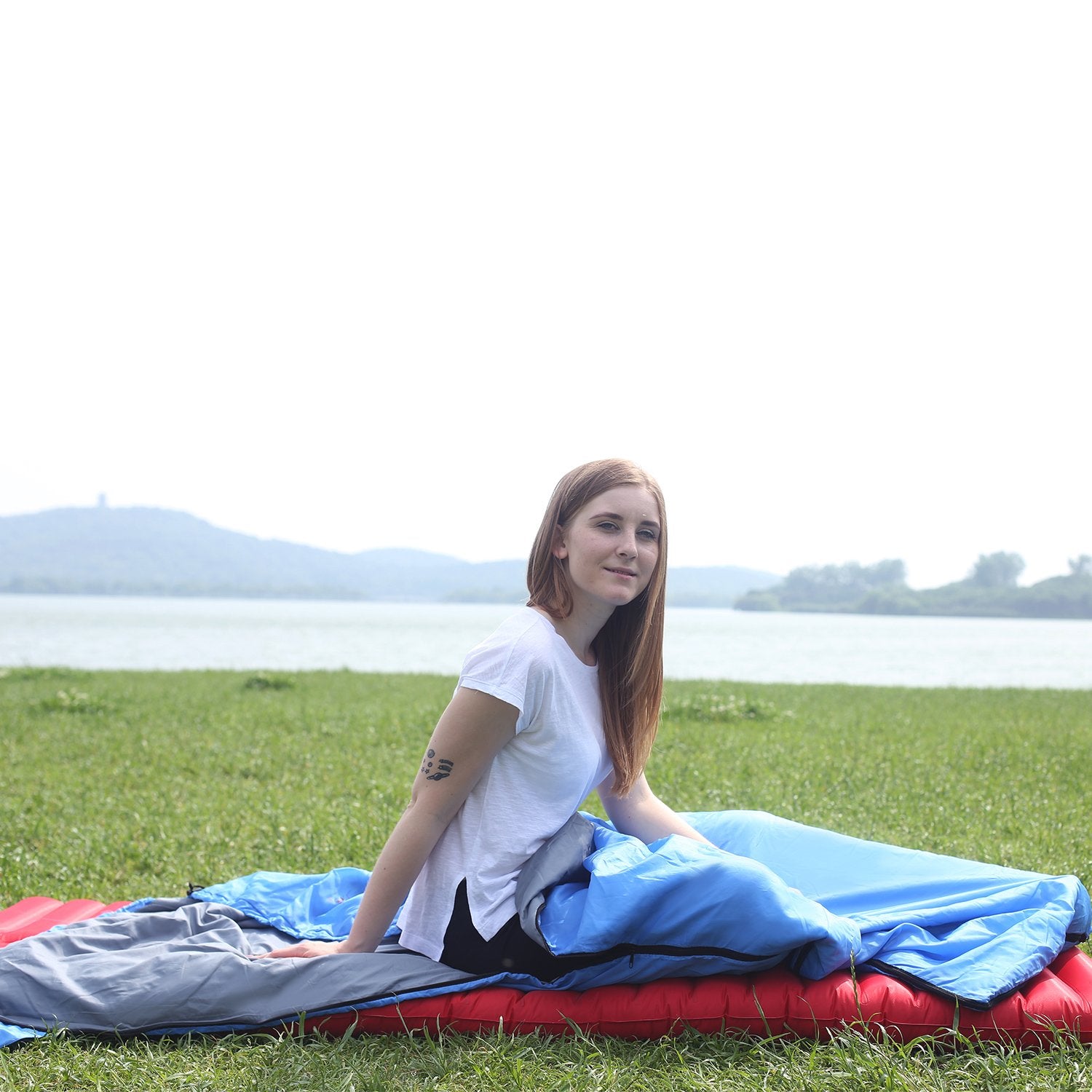 REDCAMP ultra-light sleeping bag blue suitable for warm-weather camping.