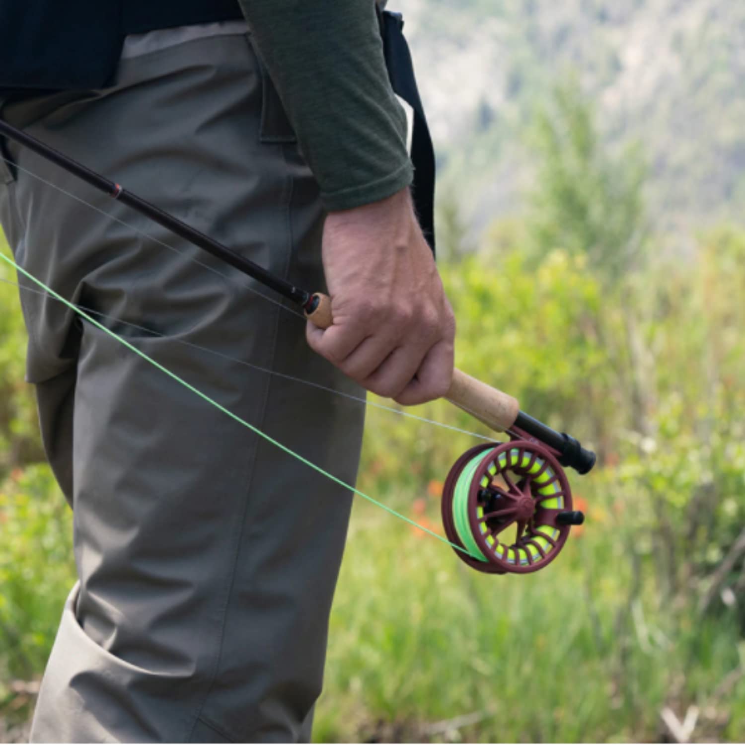 Redington Run fly reel demonstrating easy left-right retrieve conversion.