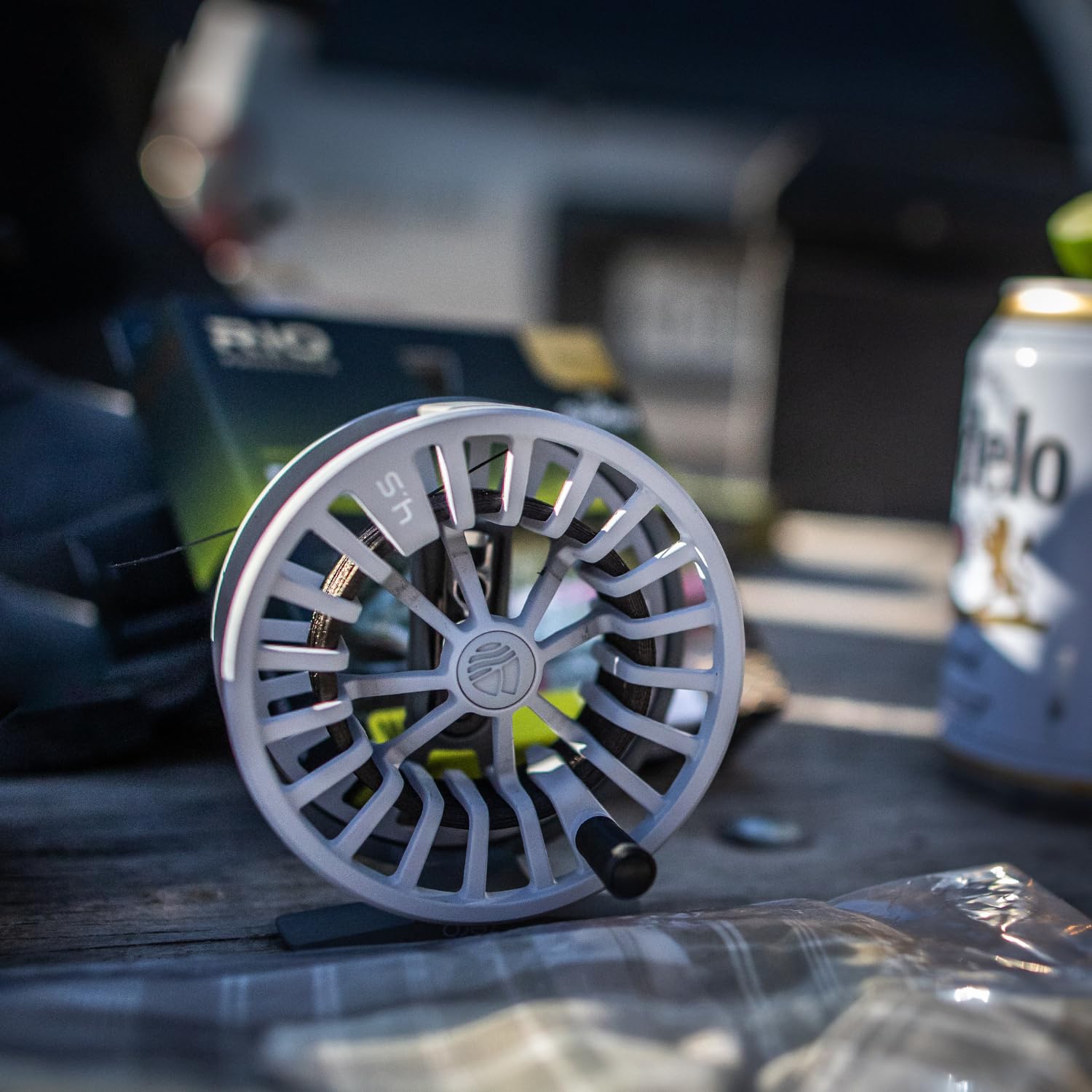 Redington ZERO reel soft-touch handle provides secure grip in wet conditions.