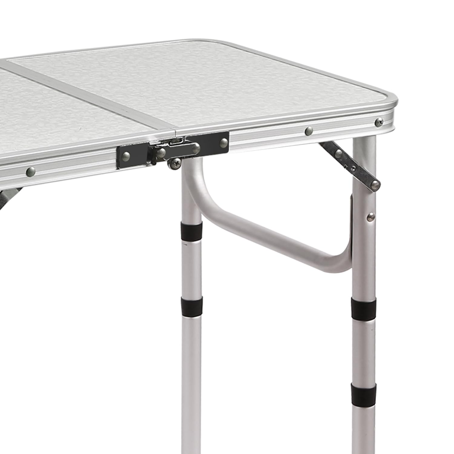 RedSwing lightweight aluminum table at the beach shows versatile use.