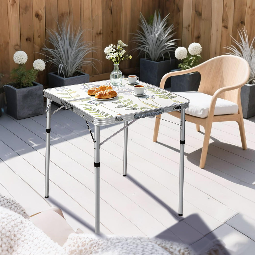RedSwing table suitable for camping, beach, picnics, and indoor use.