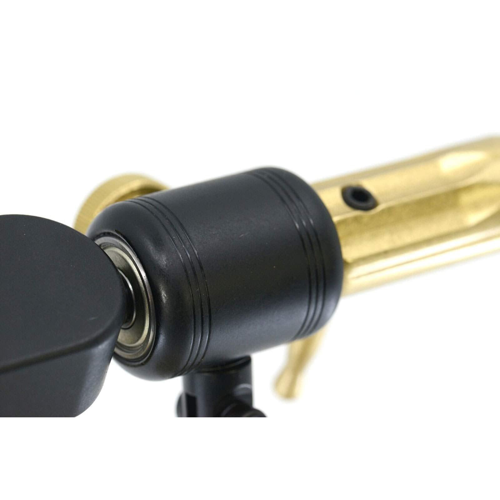 Regal Vise hook-holding-power supports stable work while tying multiple hooks.