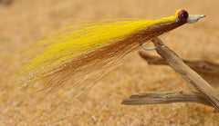 Region Fishing Clouser Minnow with white flash to attract fish in day and night conditions.