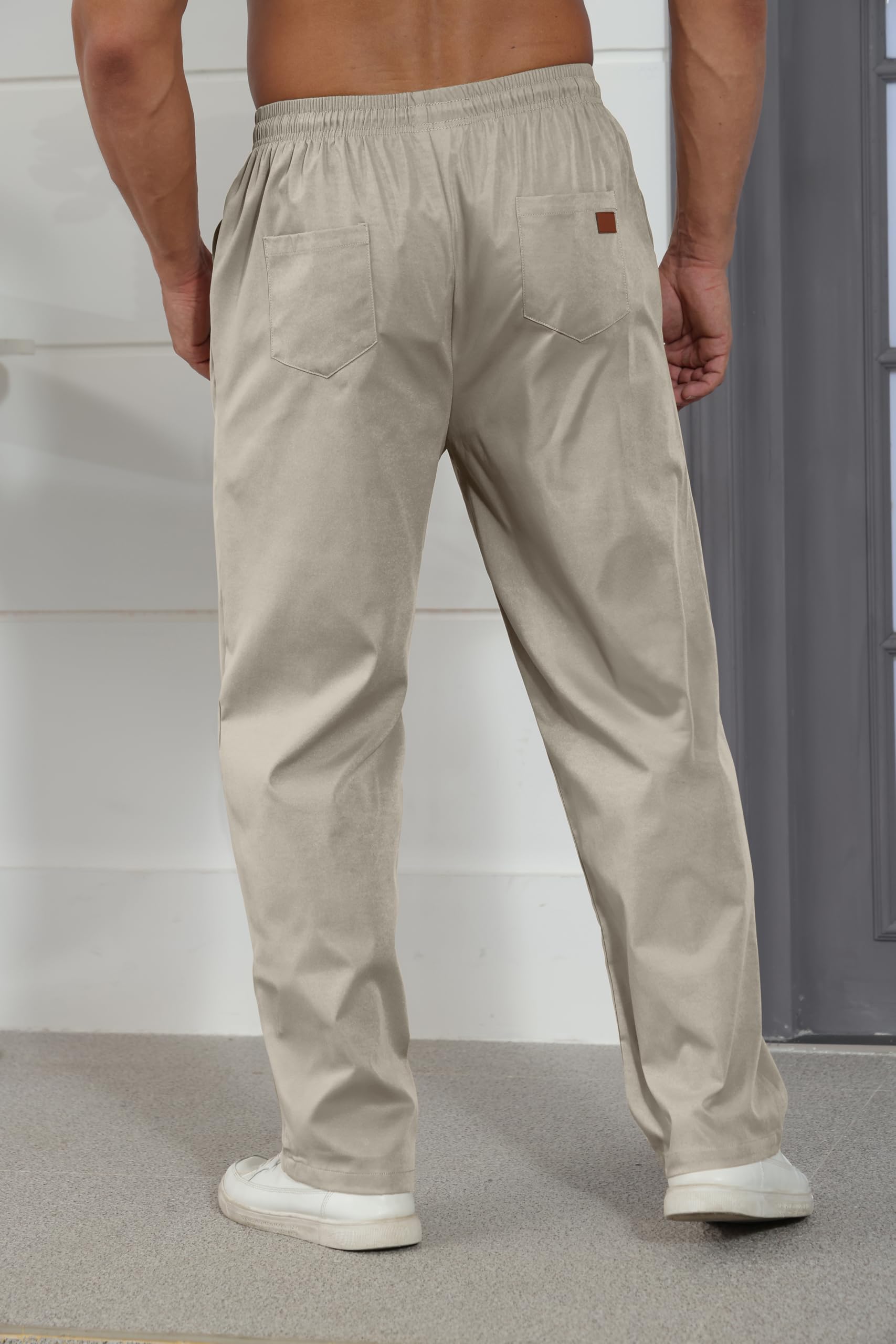 Rela Bota cargo pants worn ensemble illustrating casual daily use and travel-friendly design.