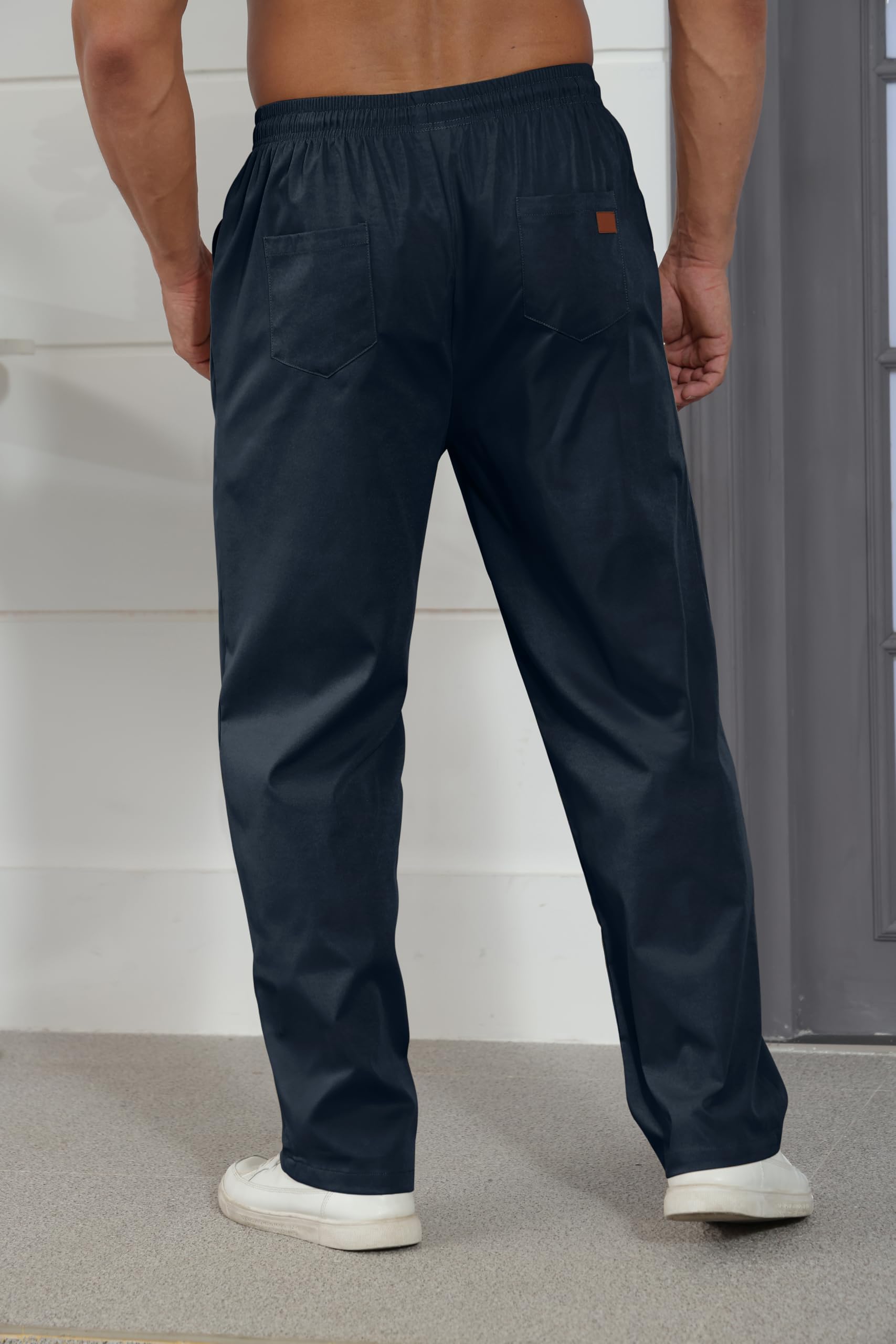 Rela Bota relaxed-fit pants suited for outdoor lifestyle and travel.