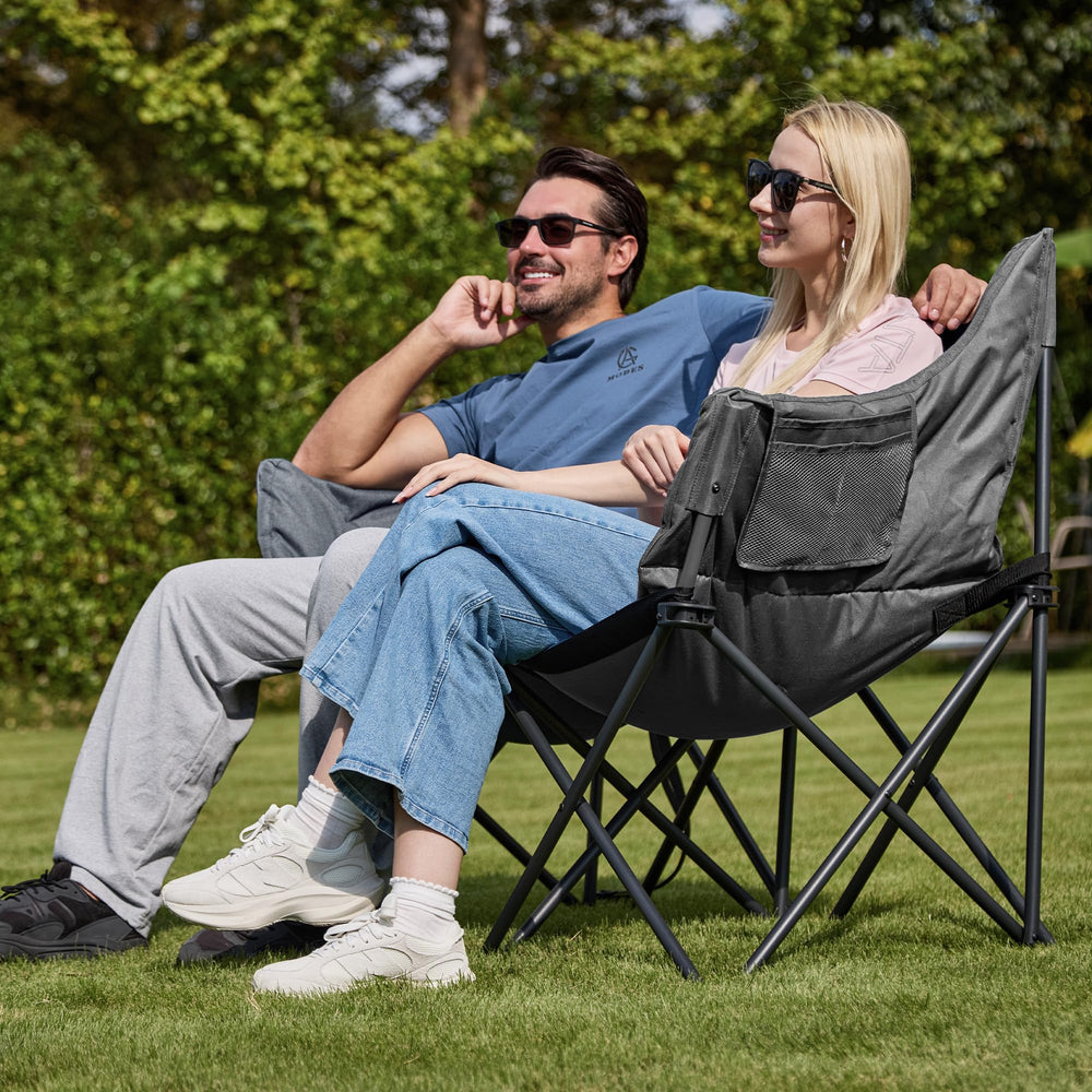 RELAX FIELD easy fold-and-go design fits in a car trunk
