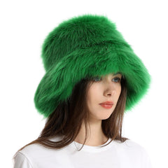 Reyox close-up of faux fur emphasizes cozy texture and animal-friendly material