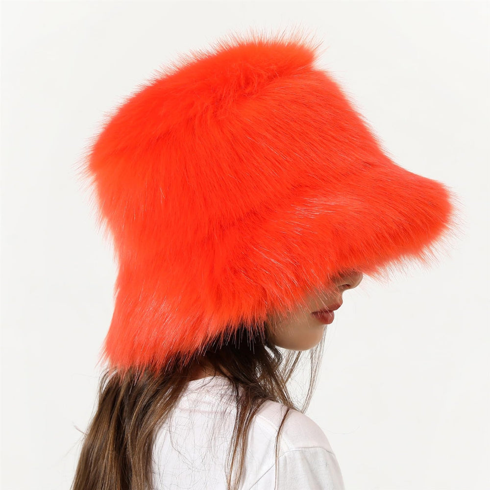 Reyox fuzzy bucket hat close-up fabric, plush warmth and easy care.