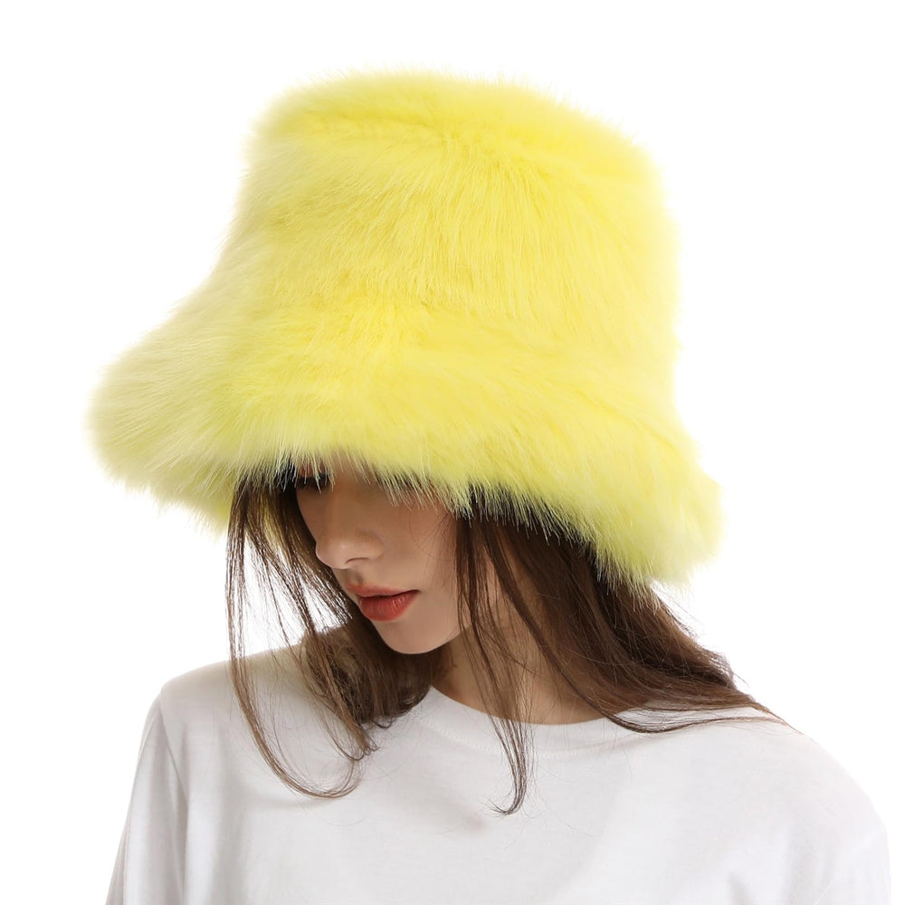 Reyox yellow faux fur bucket hat close-up, soft lining for comfort
