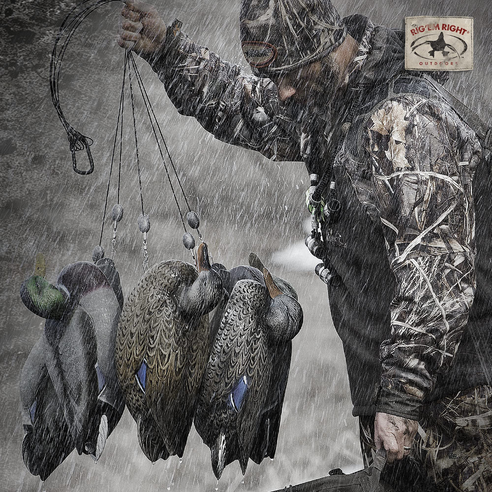 Rig Em Right looped-end storage clip keeps decoys organized.