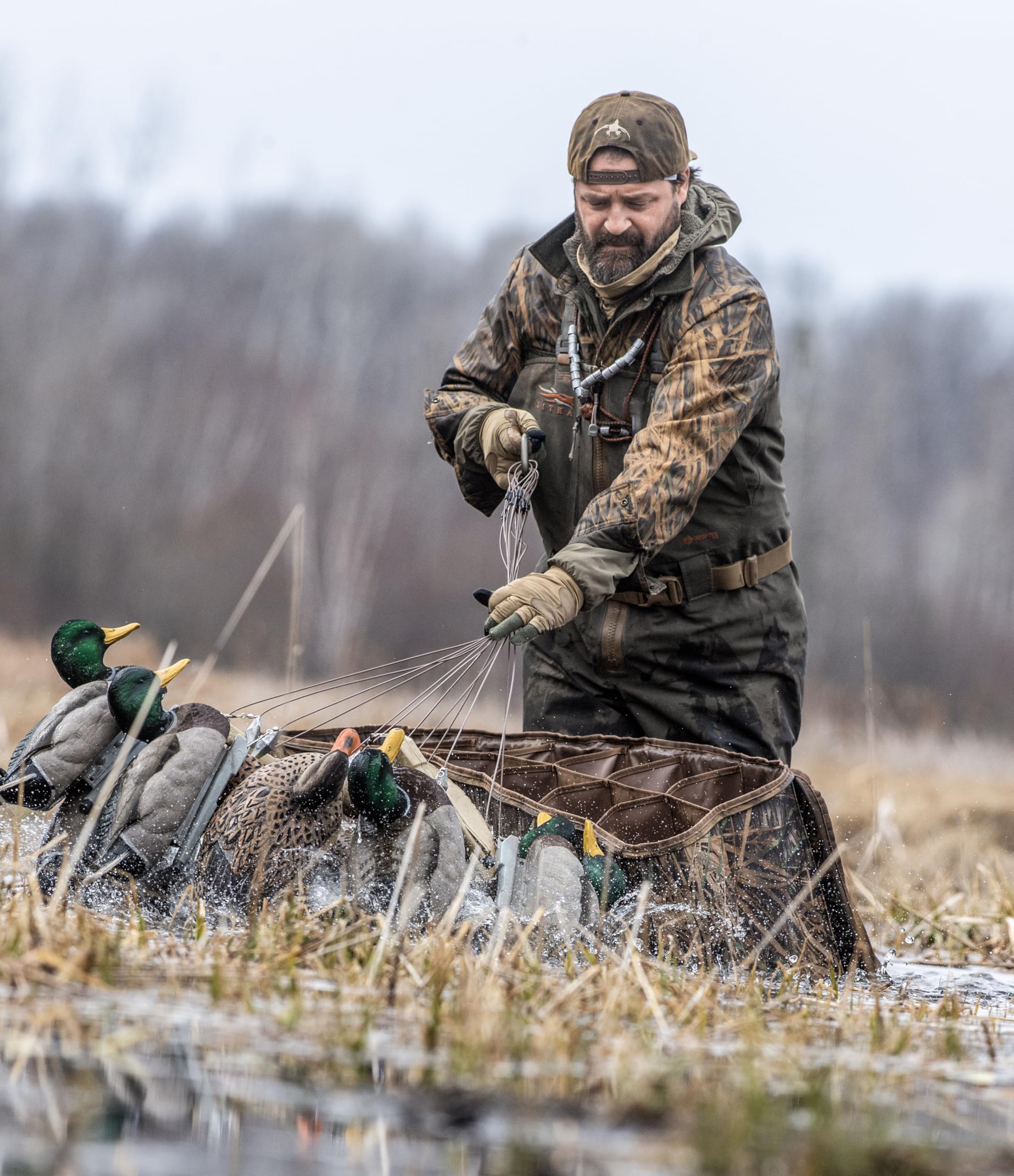 Rig Em Right bag with padded shoulder strap offers comfortable carry.