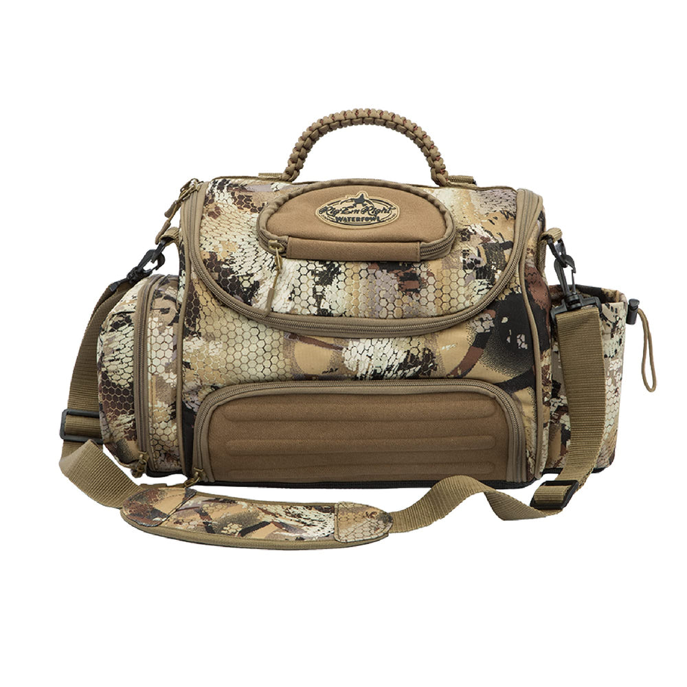 Rig Em Right waterfowl bag molded ammo compartment keeps shells organized for quick access.