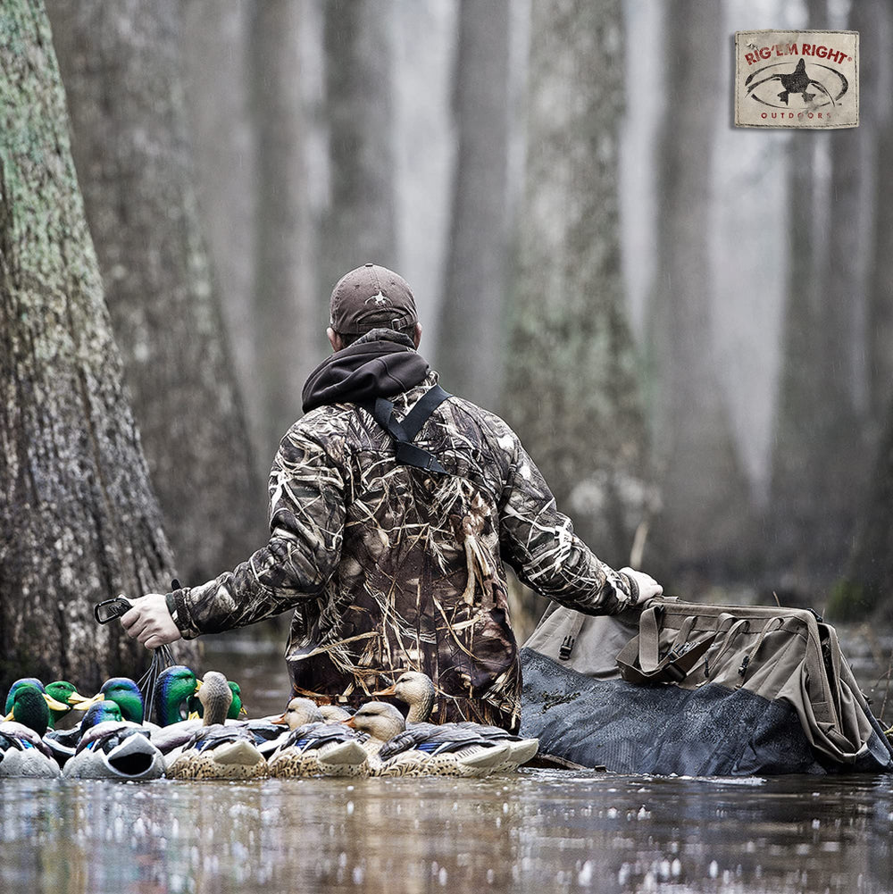 Rig'Em Right Long Haul bag showcasing dimensions 40 by 24 by 18 inches.