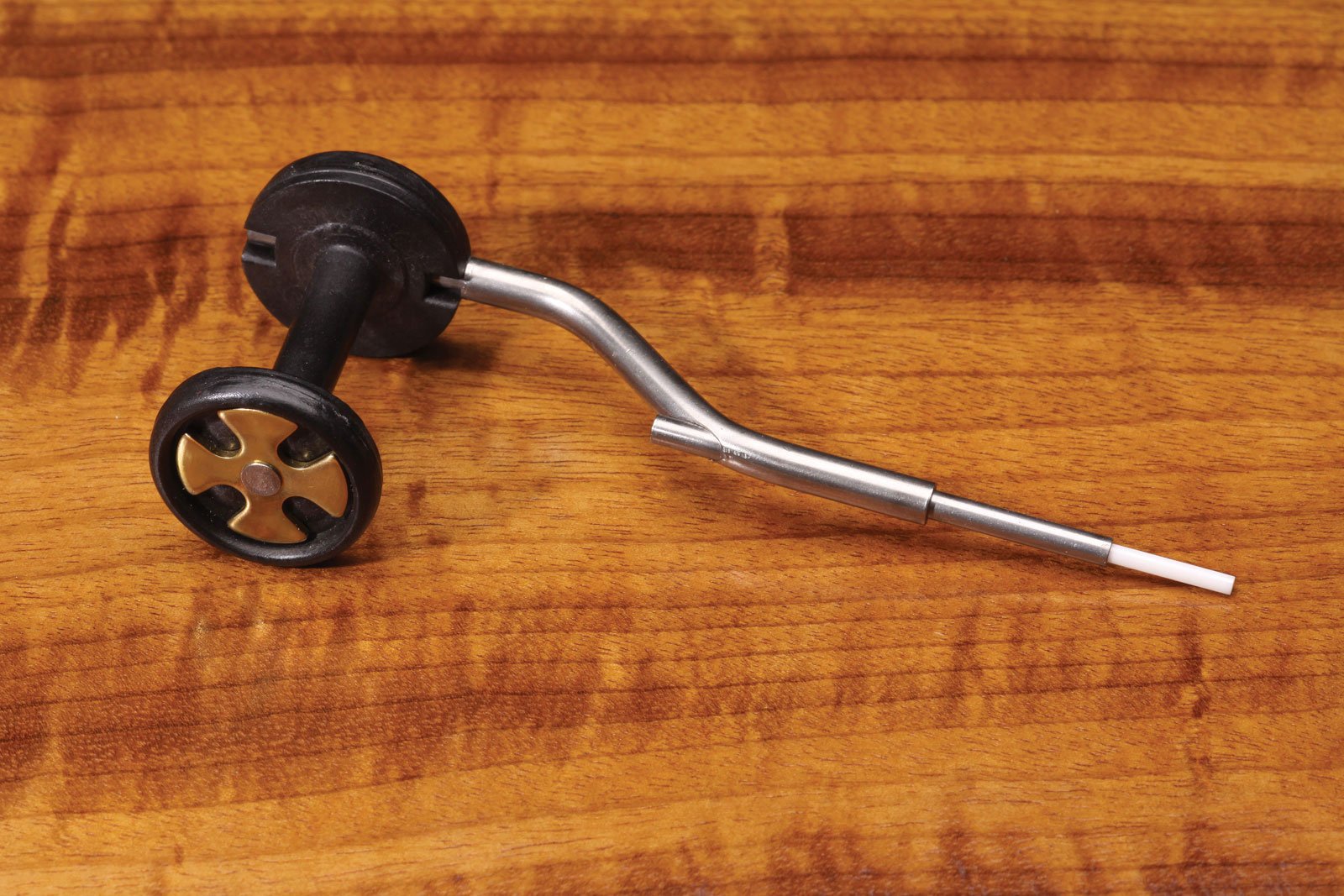 Rite Bobbin Ceramic Magnum ceramic insert delivers smooth thread tension control and long reach.