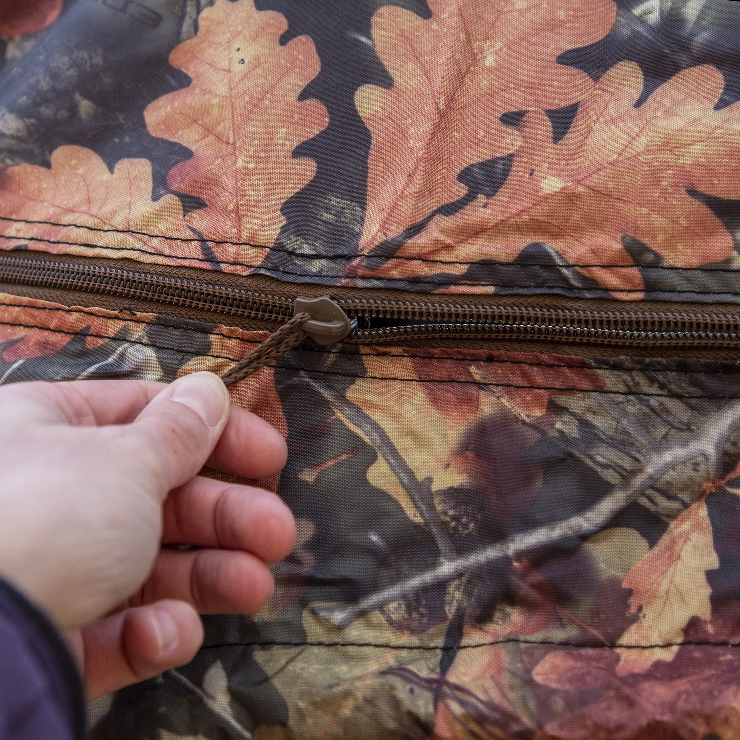 Rivers Edge Ardisam curtain in-use on a ladder stand during dawn hunt