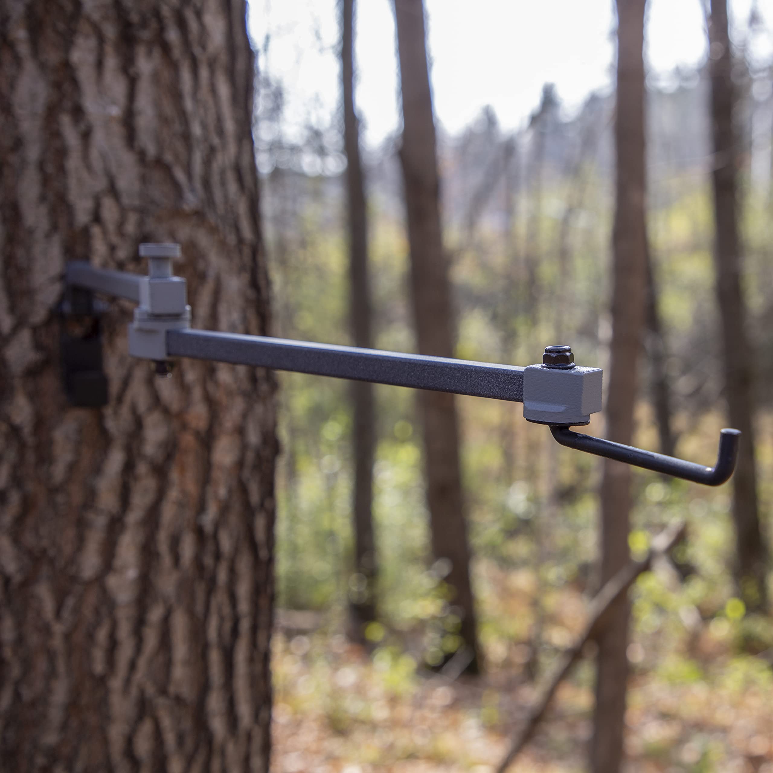 Rivers Edge Bow Hanger folds to 14 inches for compact transport