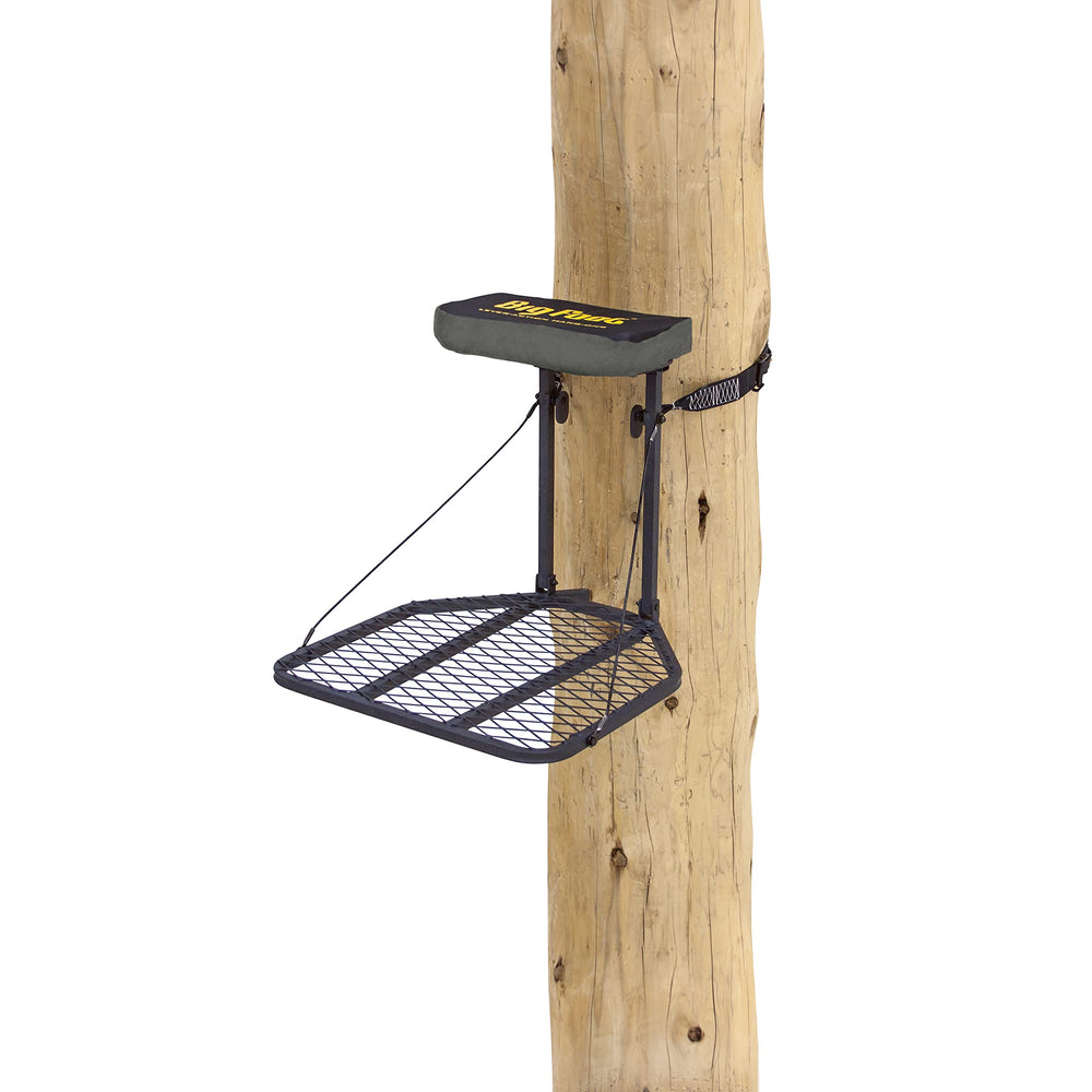 Rivers Edge RE555 platform 24x28 space for comfortable standing and maneuverability.
