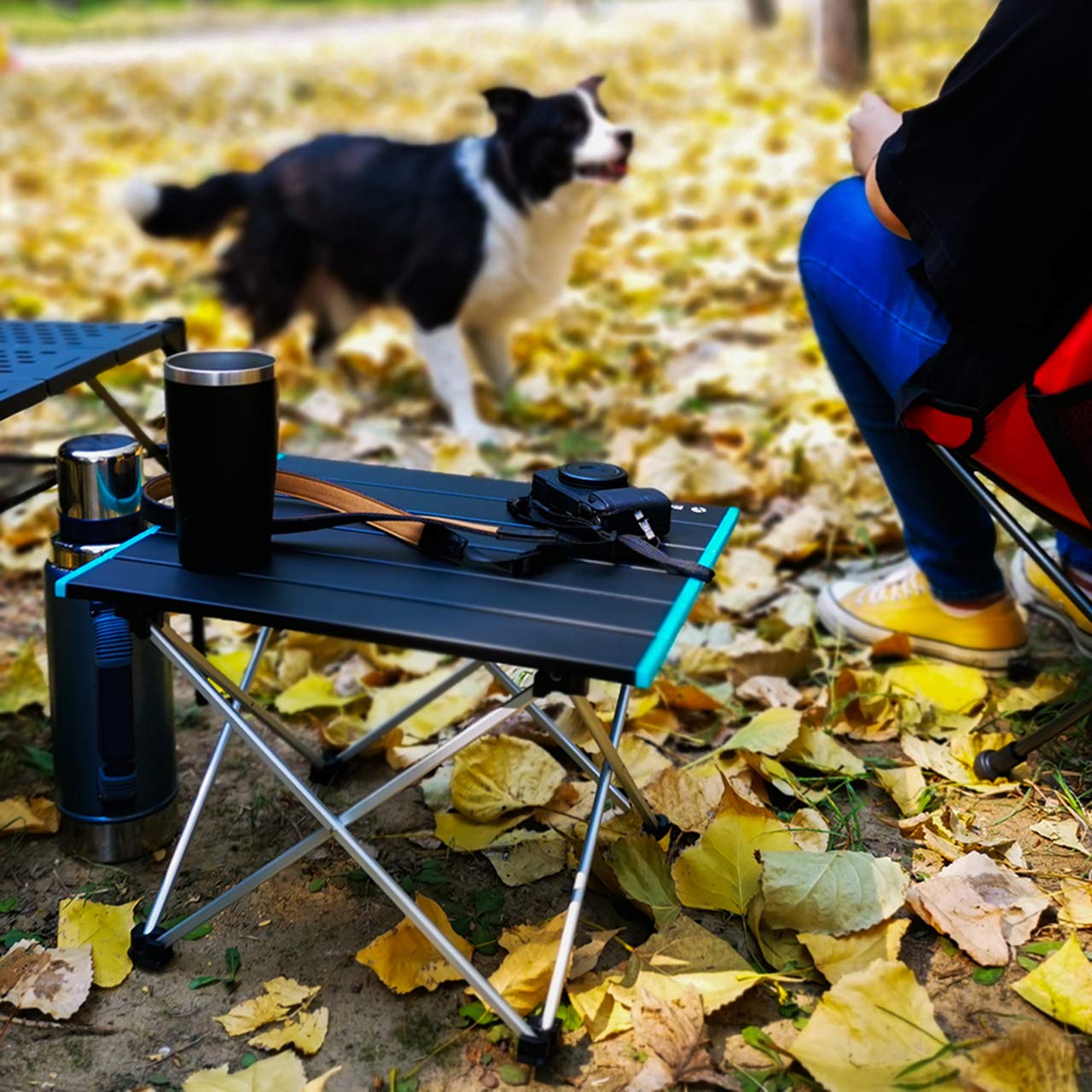 ROCK CLOUD aerospace-grade aluminum frame provides waterproof, rust-resistant table surface.
