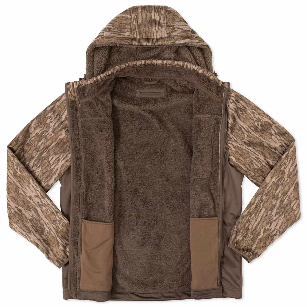 Rogers Terik G2 Whitetail Jacket lower hand pockets keep hands warm.