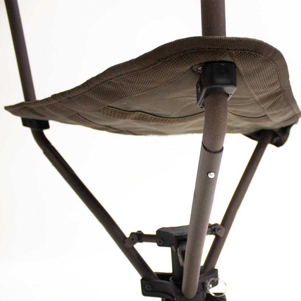 Rogers Tough Hunter backrest provides comfortable support during long waits