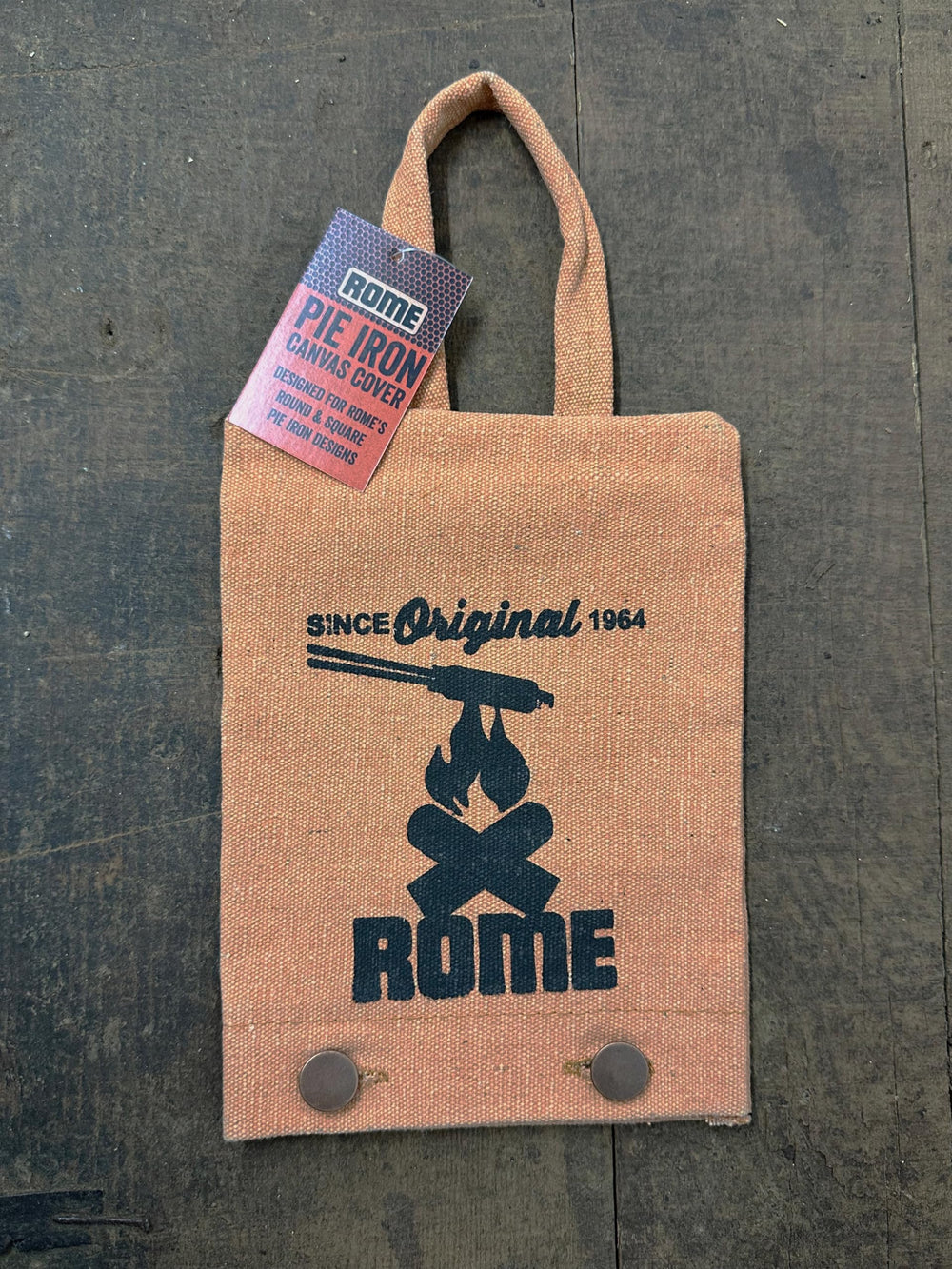 ROME pie iron head protection bag shown in close view
