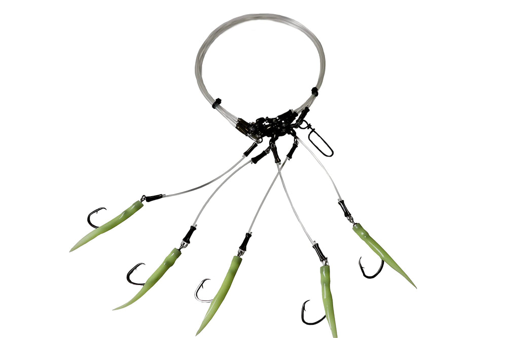 Deep drop rig with glow sleeve and 5/0 circle hook close-up