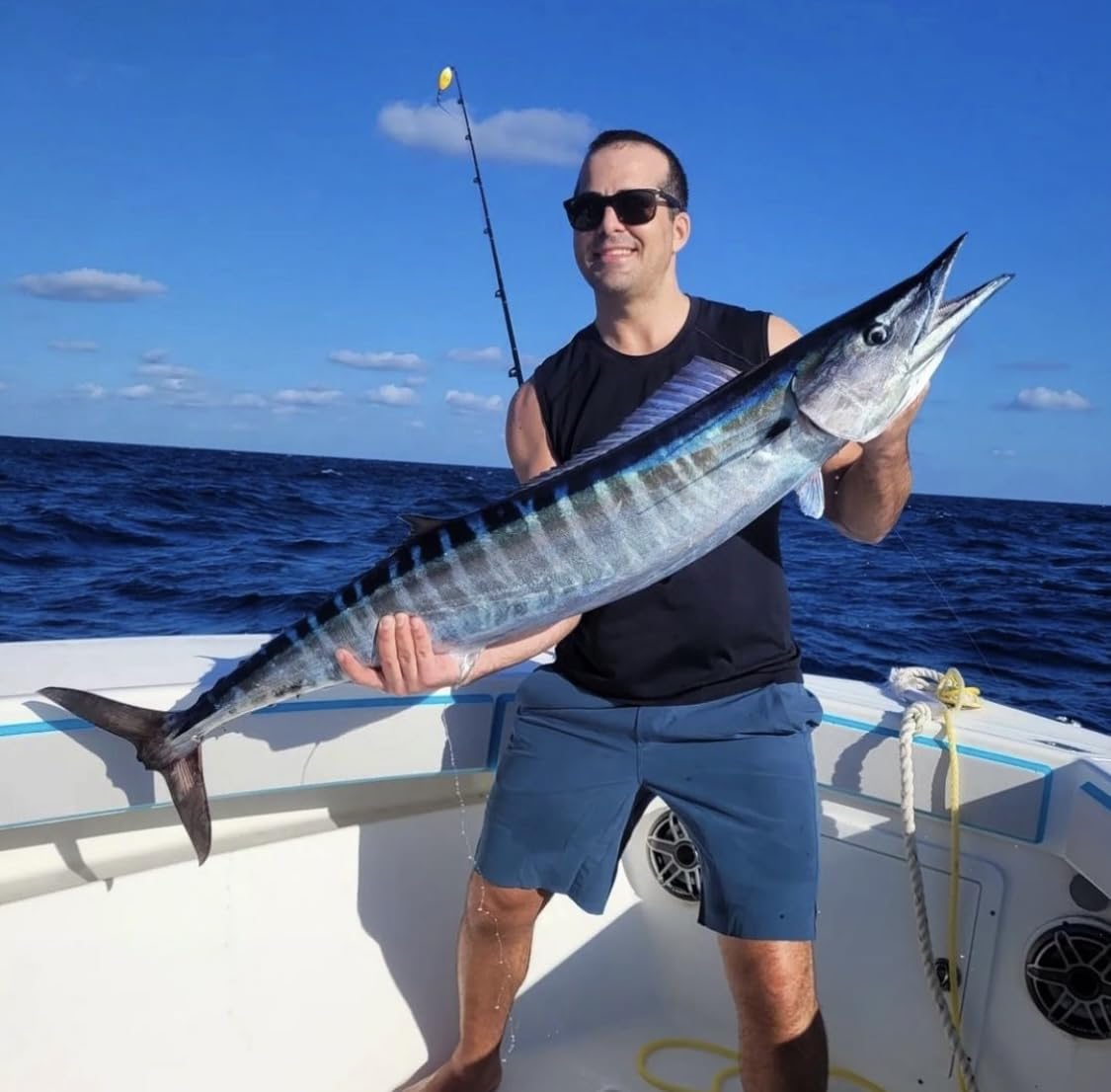 Leaders available with Circle, J, and Treble hook options for toothfish and billfish