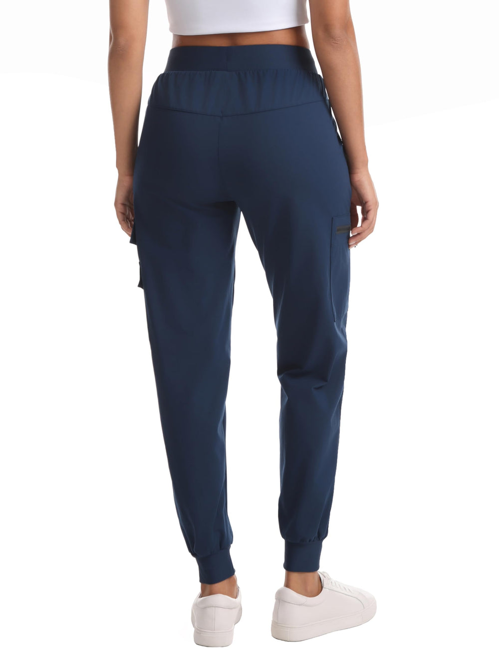 Rrosseyz hiking pants close-up on quick-dry fabric for breathability