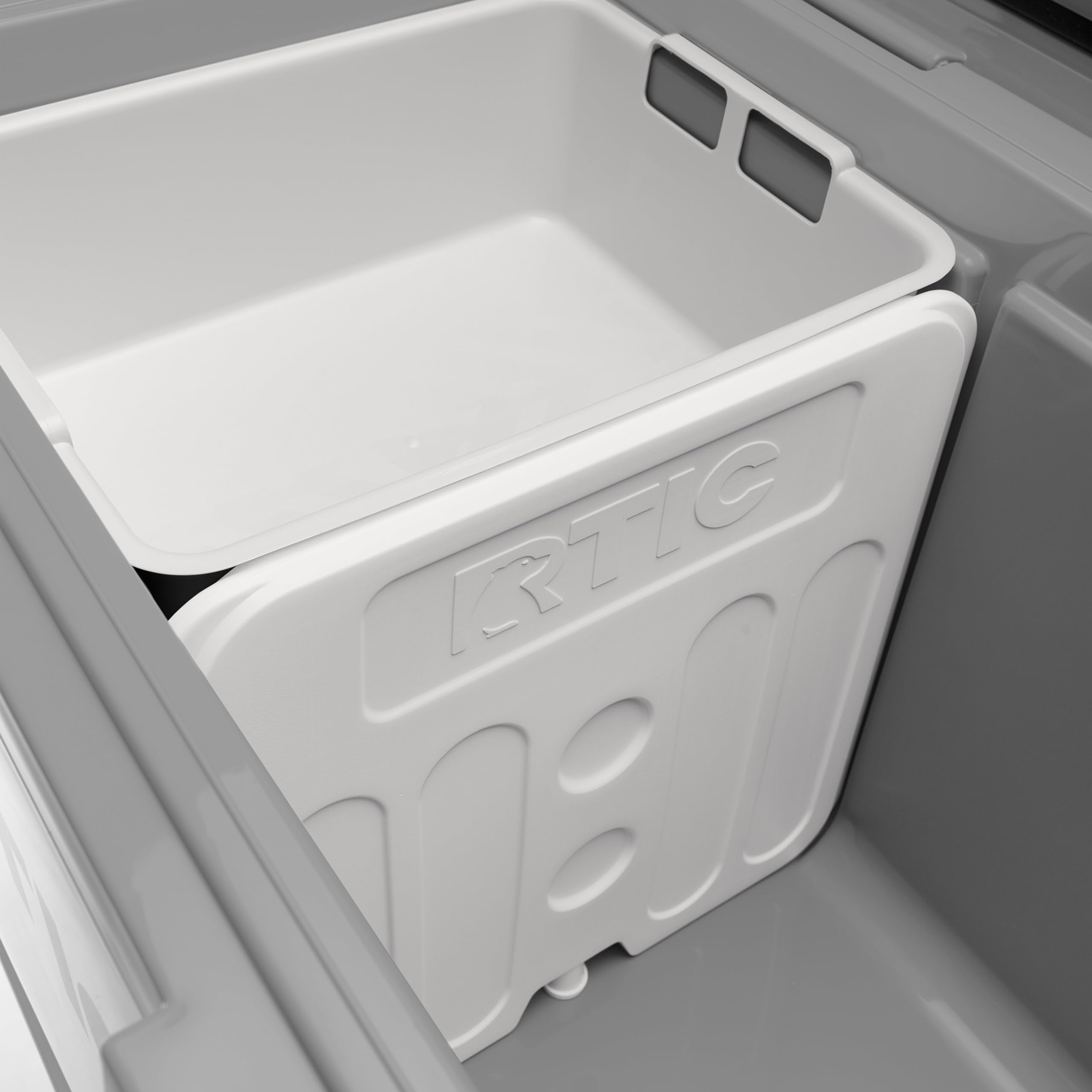 RTIC 72qt ultralight basket fits snugly inside the cooler for easy access.