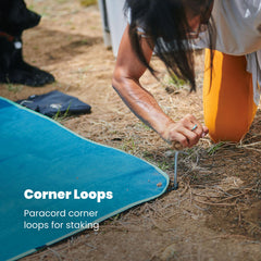 Rumpl Everywhere Mat features hidden corner pockets for valuables.