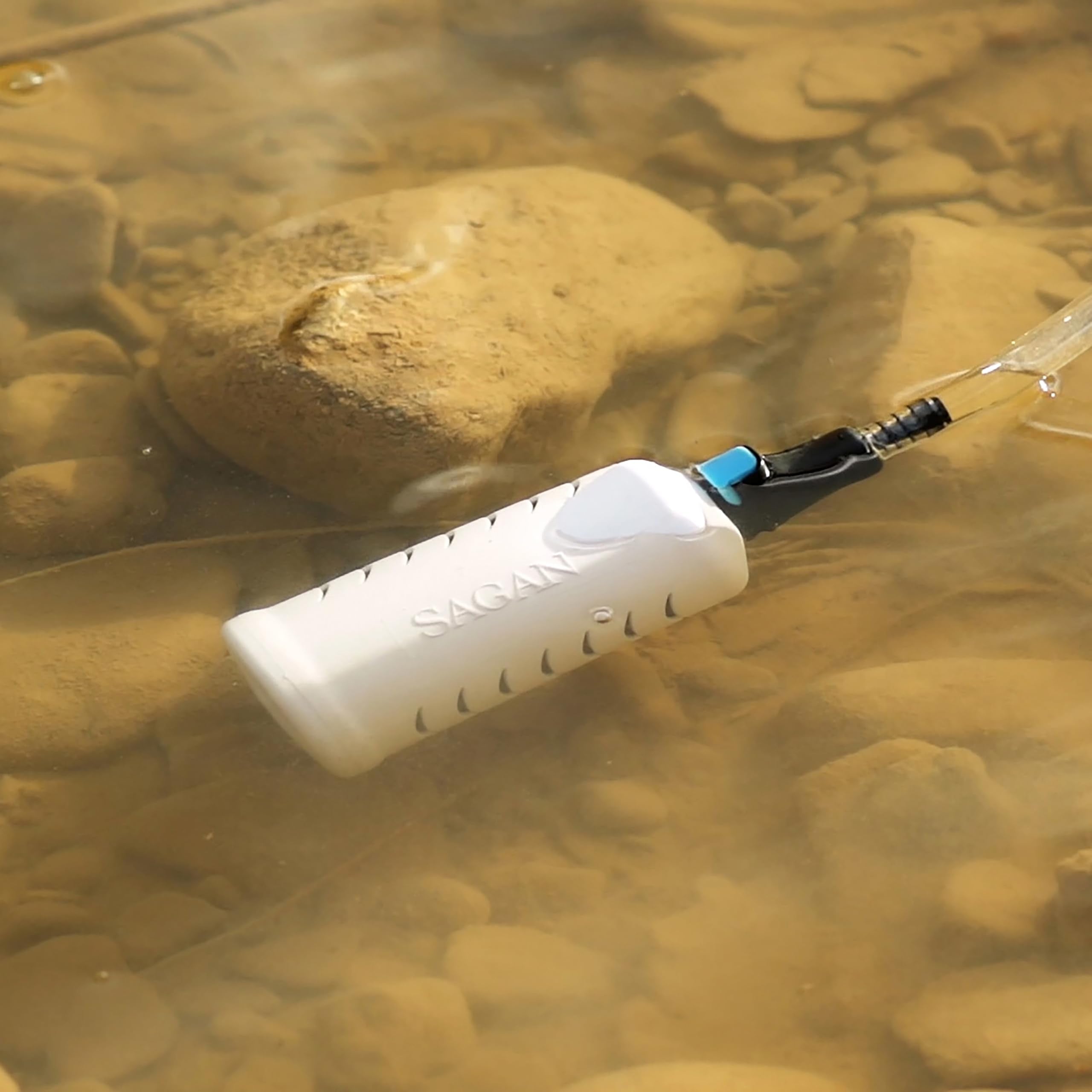 Sagan Life Lightweight 5 oz filter fitting into small packs