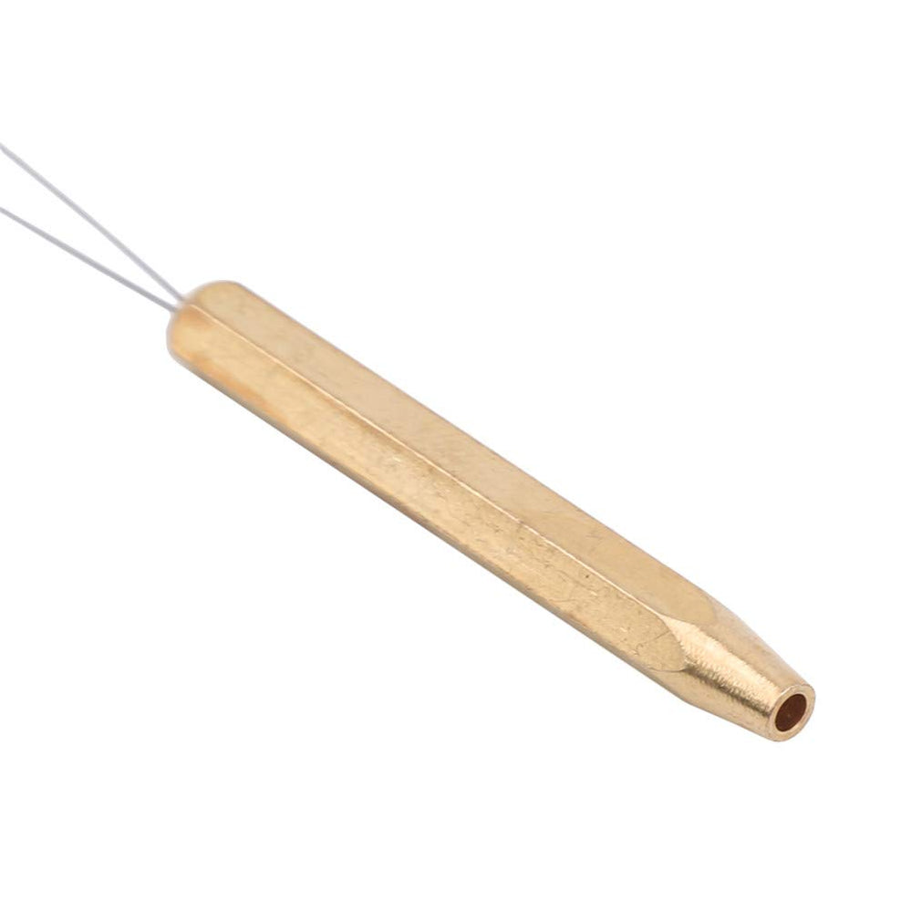 Sailupxinyuan fishing line winder tool used during outdoor fly tying sessions