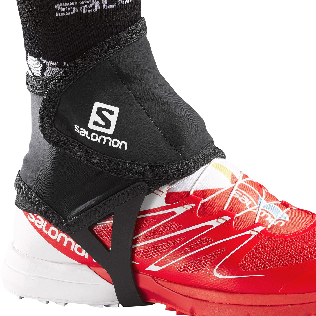 Salomon Trail Gaiters Low in black, close-up showing debris protection for trail runs