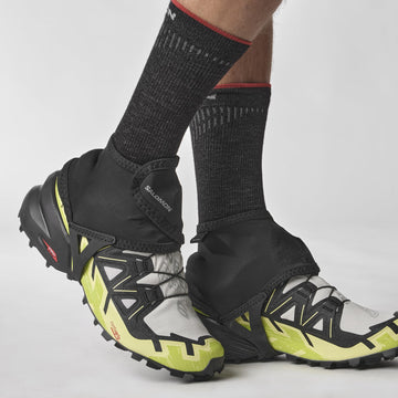 Salomon Trail Gaiters Low sole-strap detail for secure on-shoe fit