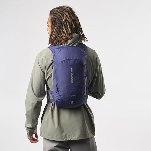 Salomon Trailblazer 10 shoulder straps demonstrate weight distribution for stable carries.