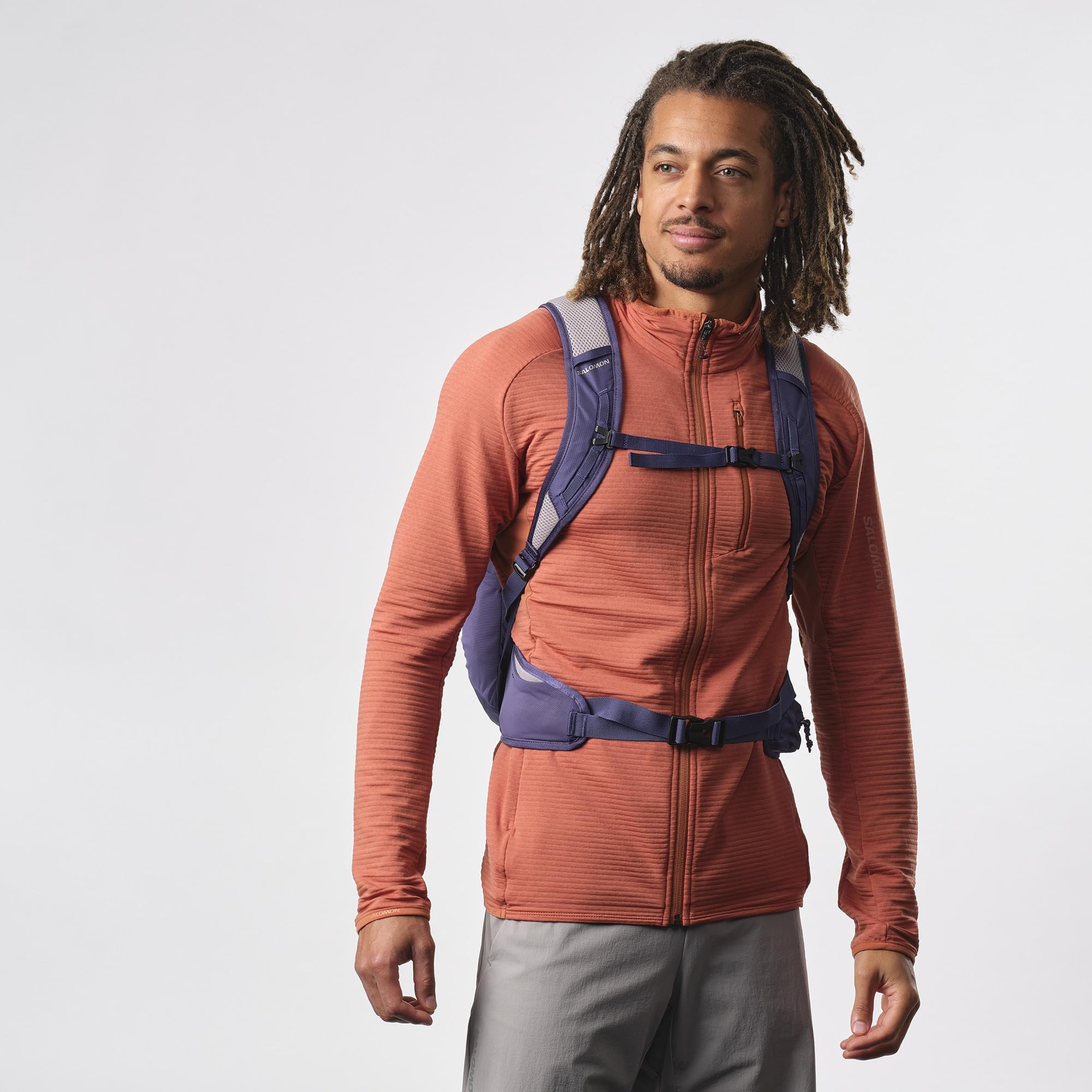 Salomon Trailblazer 20L smart compartments help organize essentials efficiently