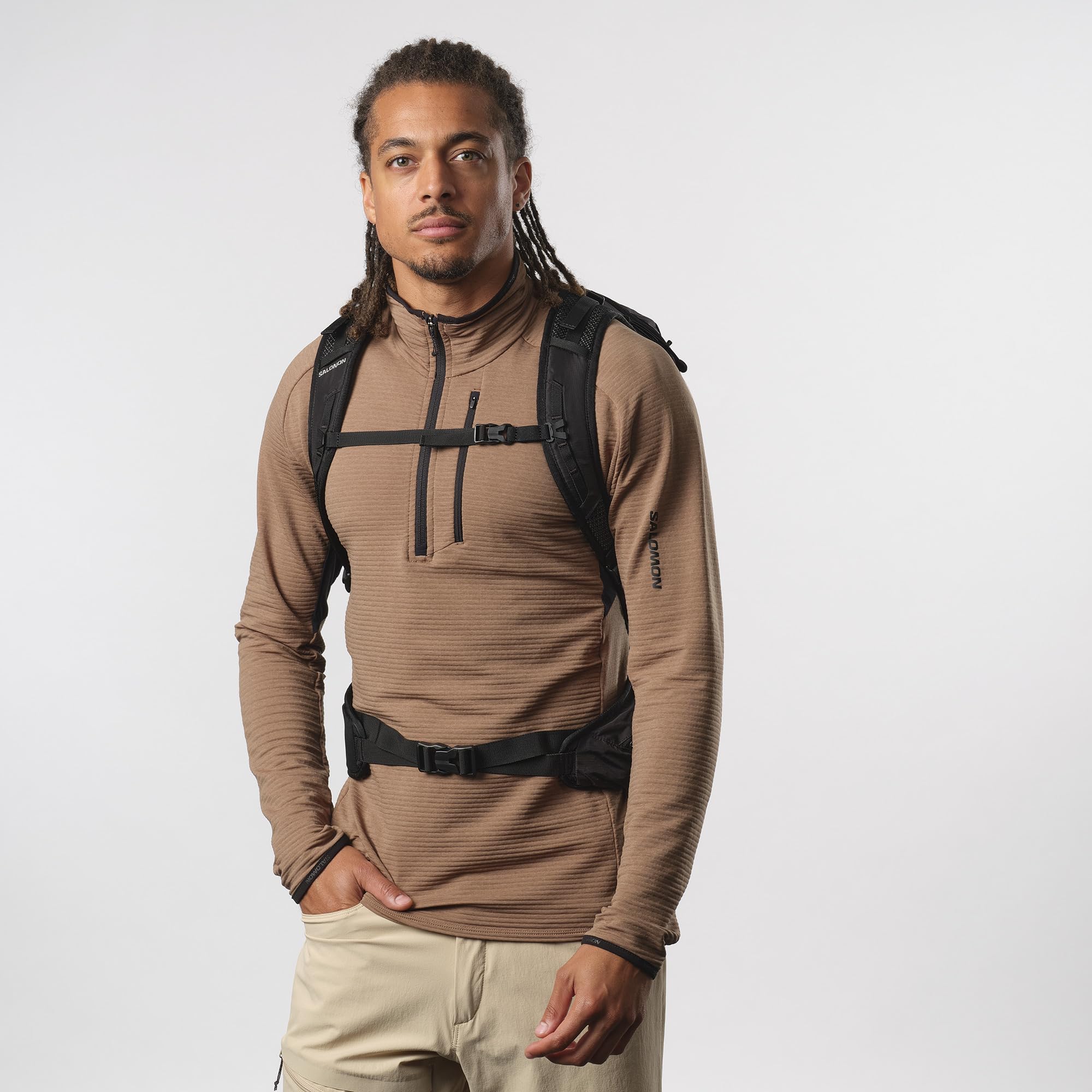 Salomon Trailblazer 30 main compartment and pockets for organized gear.