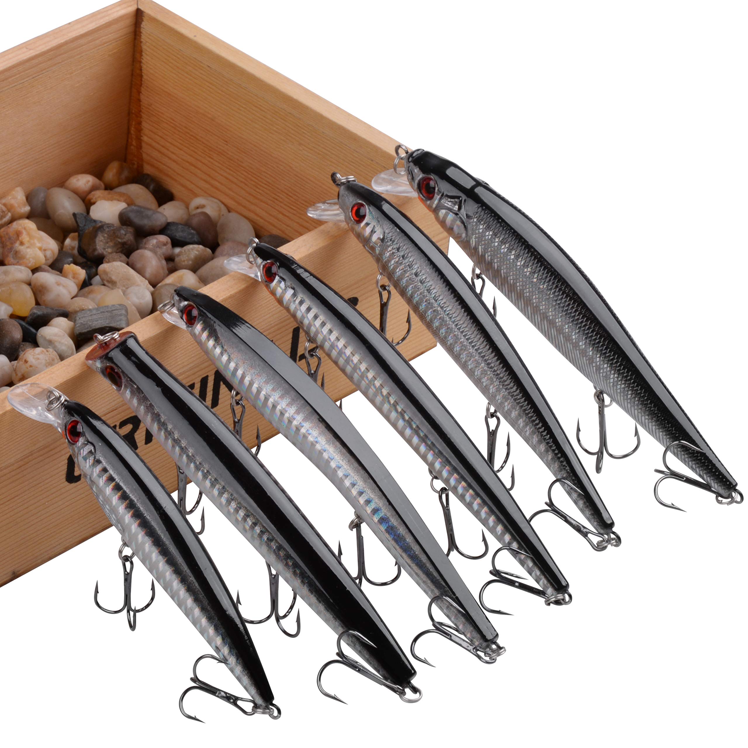 Six-piece saltwater lures kit for trolling and casting