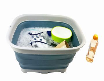 SAMMART dishpan on raised legs stays steady during washing.
