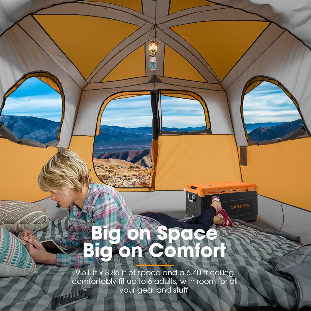 SanHima SUV tent interior space shows room for up to six campers and gear.