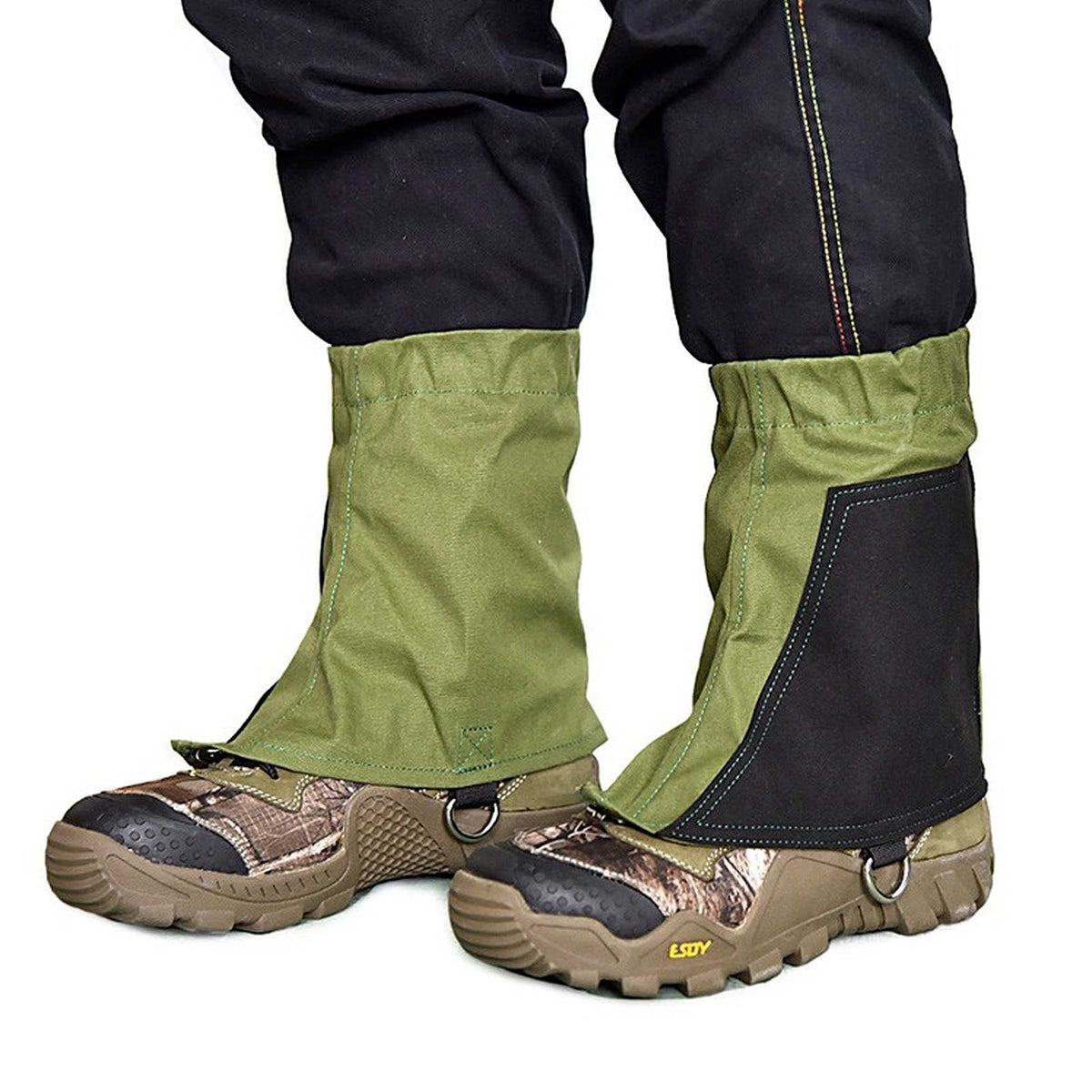 Sanmum low gaiters for hiking protect shoes and ankles from mud and water.