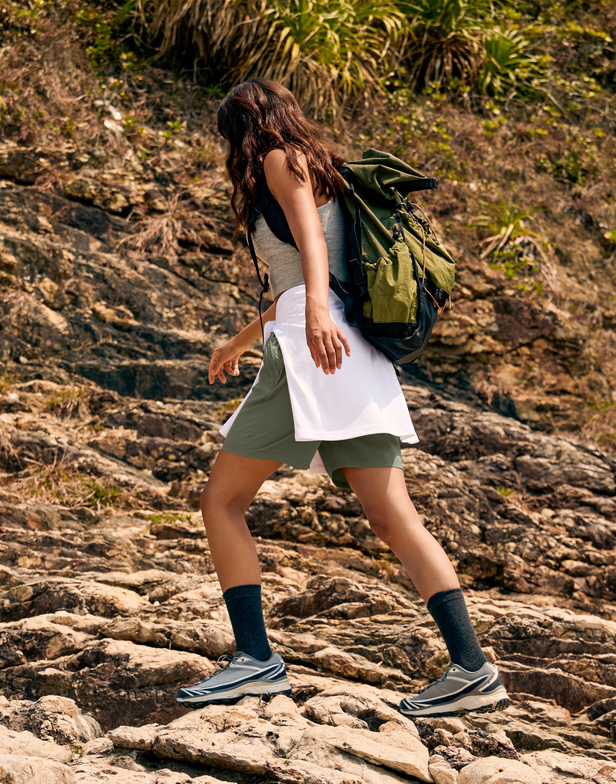 SANTINY hiking shorts side zip pocket — secure storage on outdoor adventures.