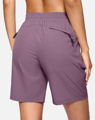 SANTINY shorts in lightweight quick-dry fabric help you stay cool on trails.