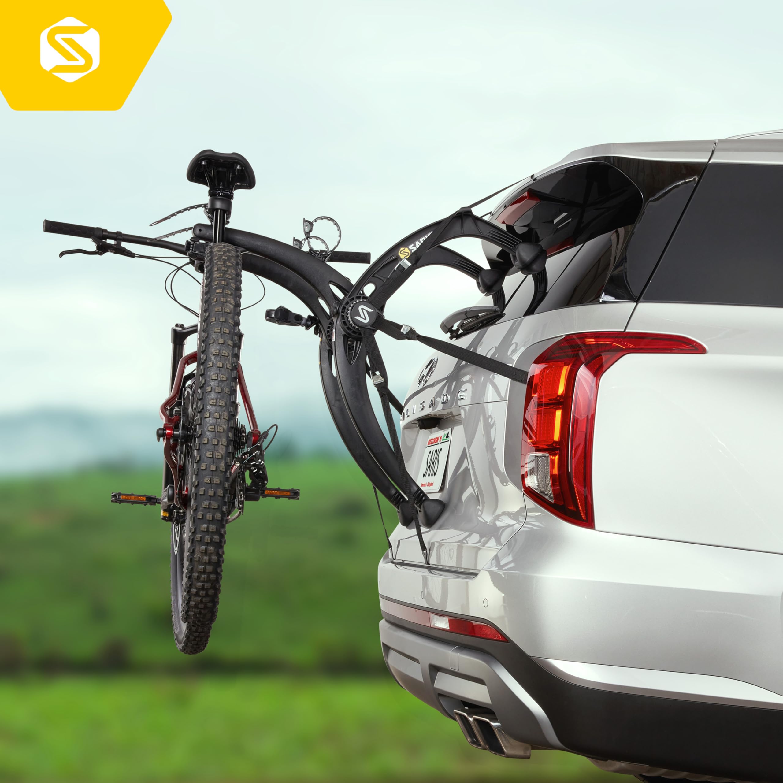 Saris Bones EX strap management keeps excess tidy.