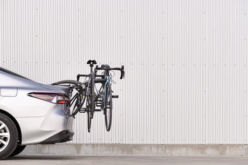 Saris Bones trunk rack uses injection-molded arms for durable performance.